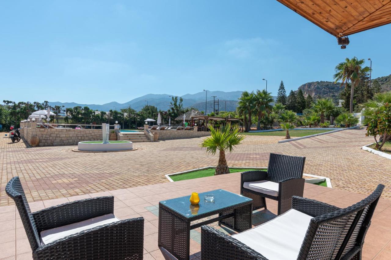 W Suites By Estia Stalís Ngoại thất bức ảnh