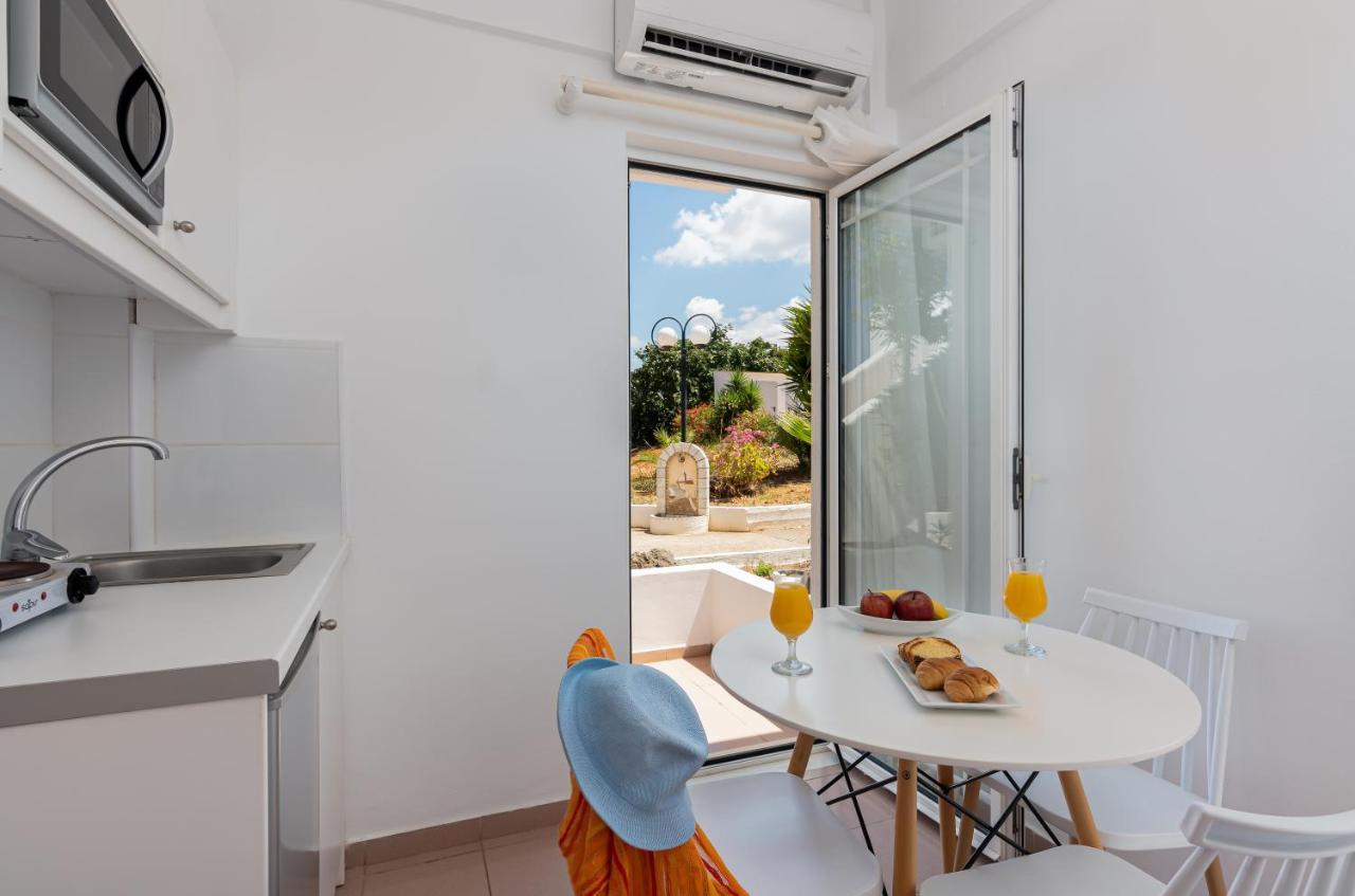 W Suites By Estia Stalís Ngoại thất bức ảnh